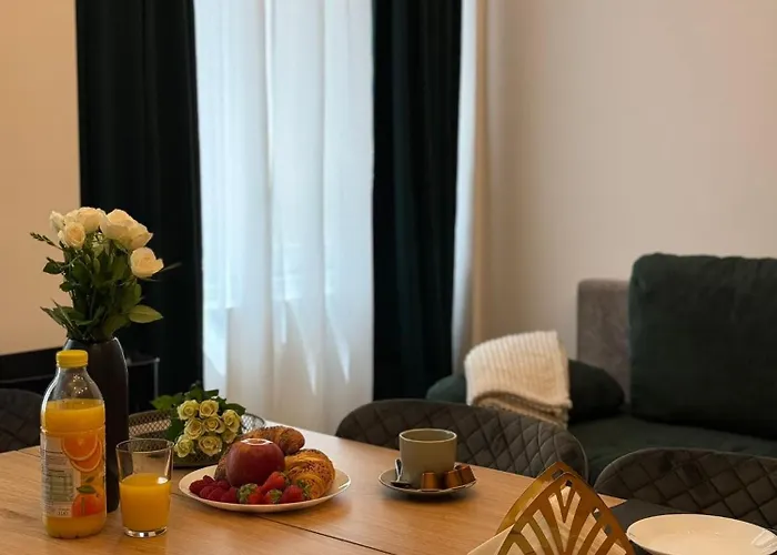 Aj Unirii Square * 티미쇼아라