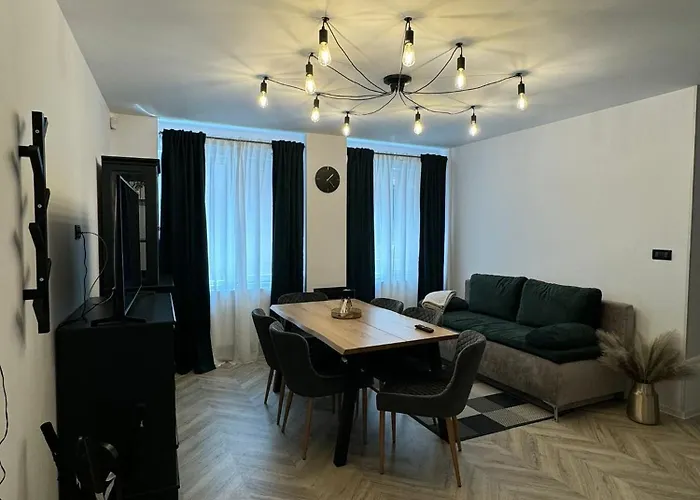 Aj Unirii Square * Timişoara